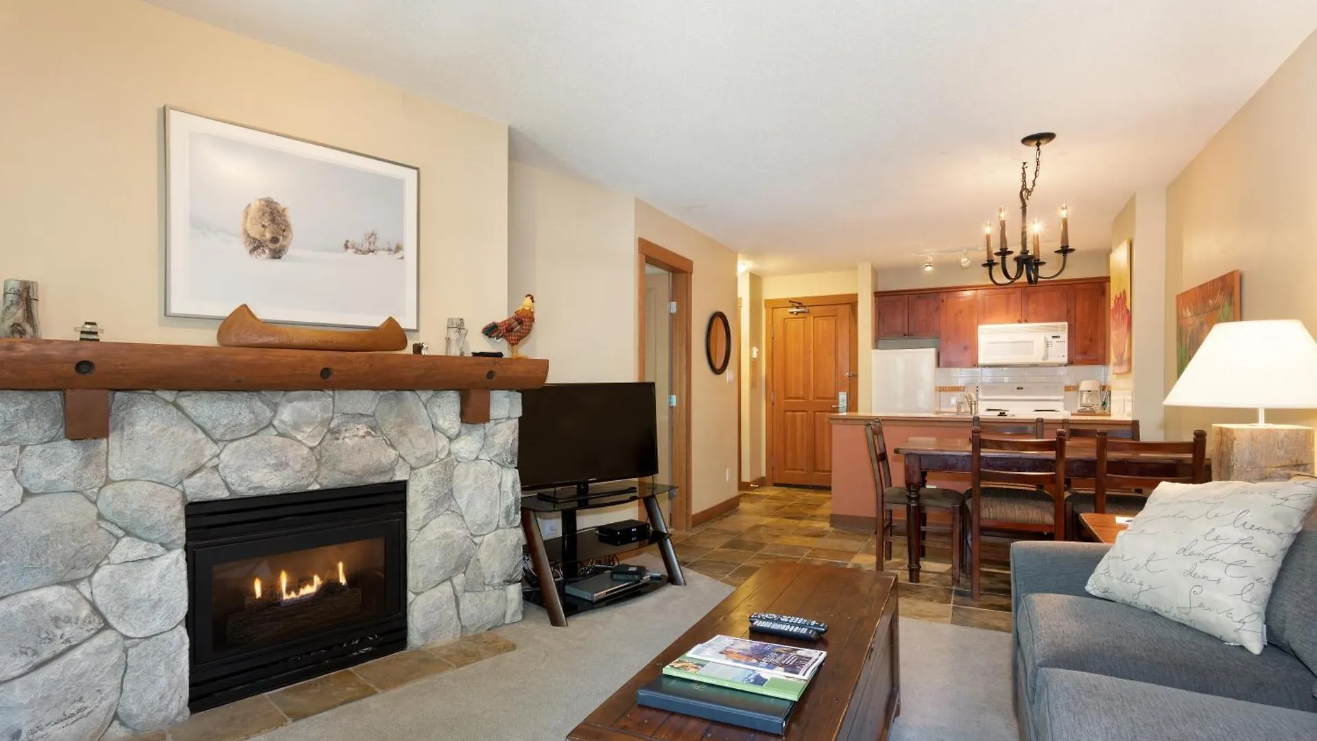 Lost Lake Lodge By Whistler Premier 0*,